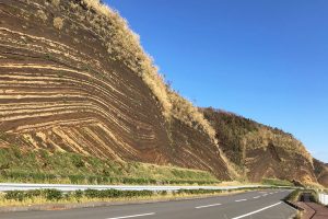 地層大切断面