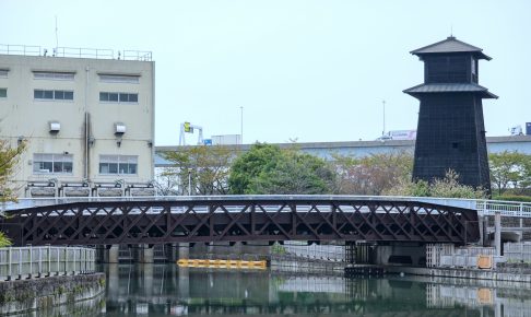 新川西水門広場