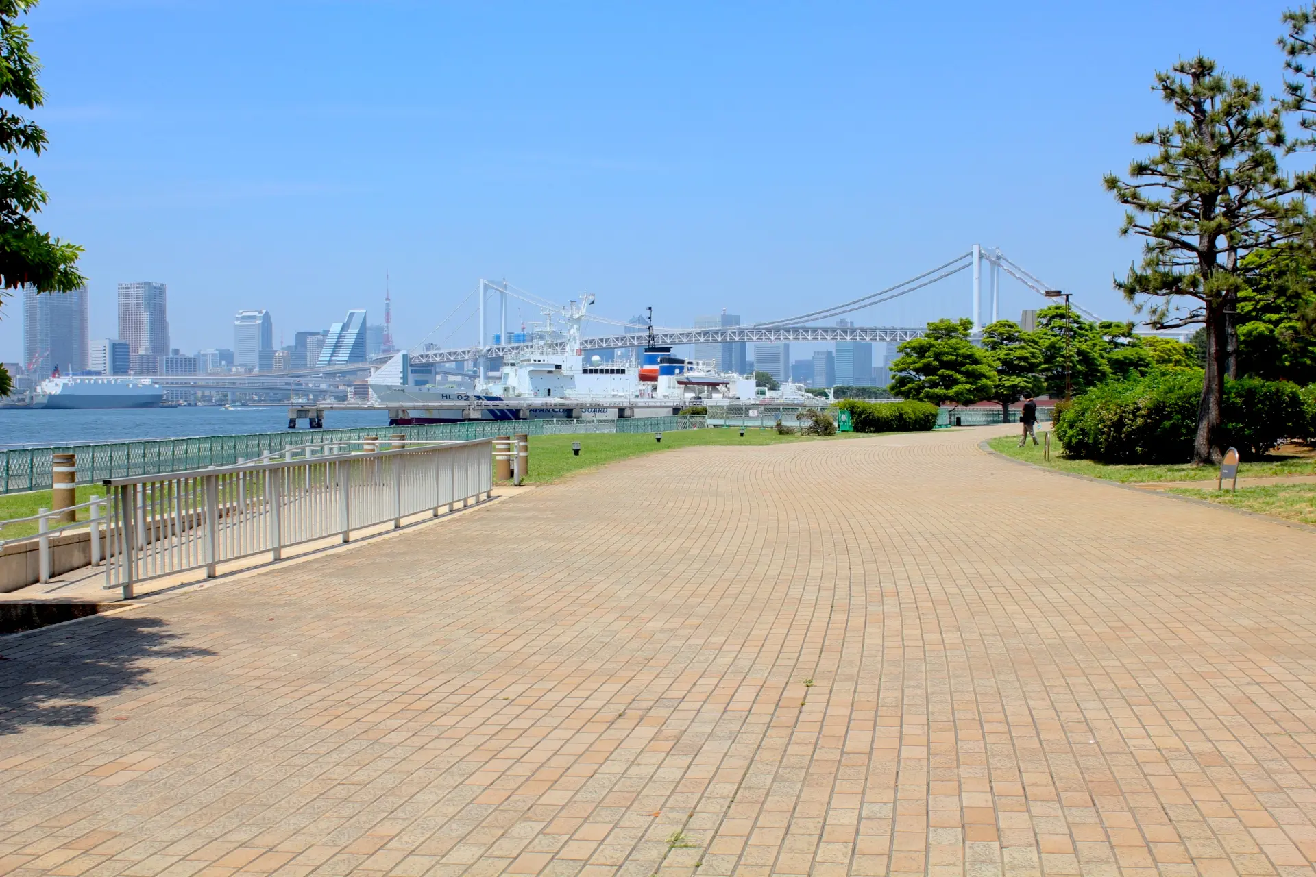 横浜市営バスベイサイドブルー