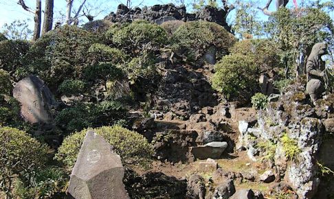 豊島長崎の富士塚（富士浅間神社）