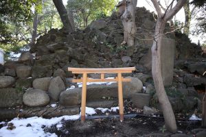 素盞雄神社・小塚原富士