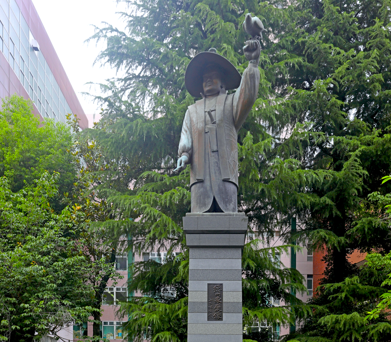 徳川家康公銅像（両国）
