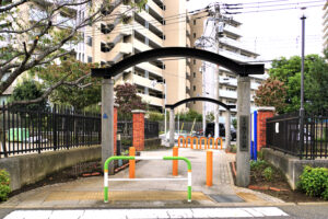 王子四丁目公園（須賀線廃線跡）