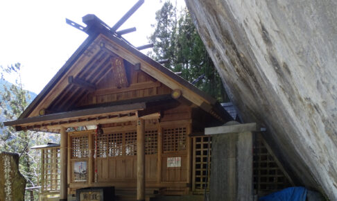 白髭神社（白髭大岩）