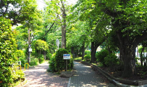 南砂緑道公園（都電砂町線廃線跡）