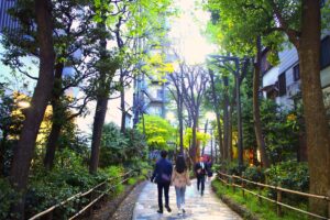 新宿遊歩道公園「四季の路」