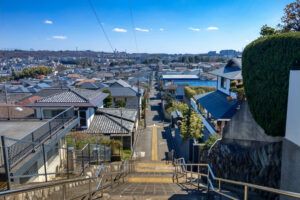 桜ヶ丘いろは坂（『耳をすませば』の聖地）