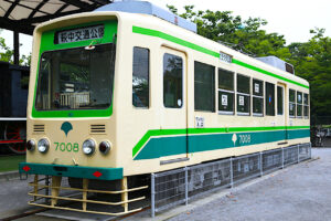 萩中公園・東京都電7000形7008号車