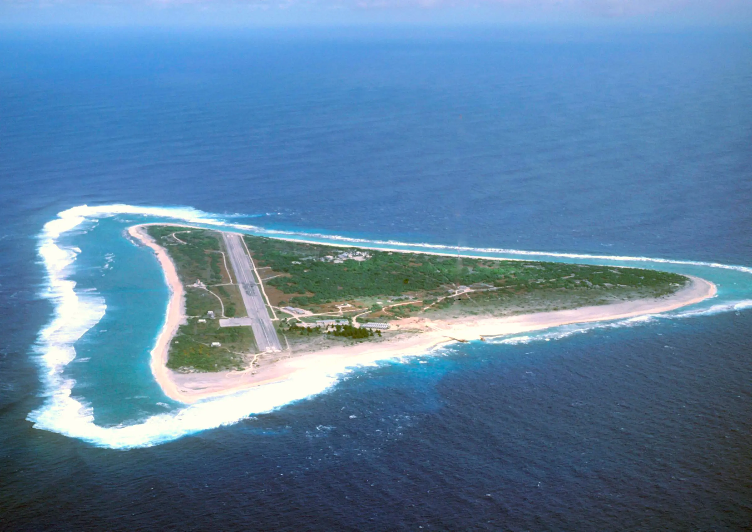 ういるそんページ　南鳥島　マンガン団塊　ペントランド　コバルト　小笠原 南鳥島 | 東京とりっぷ