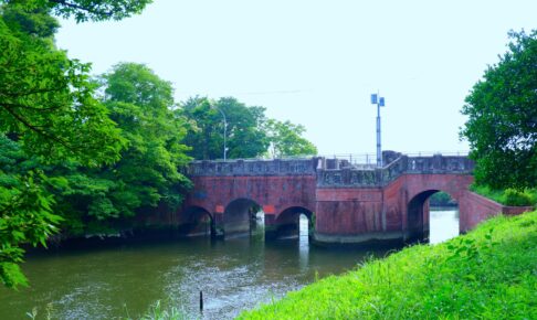 閘門橋