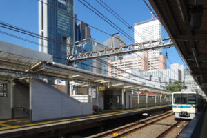 南新宿駅