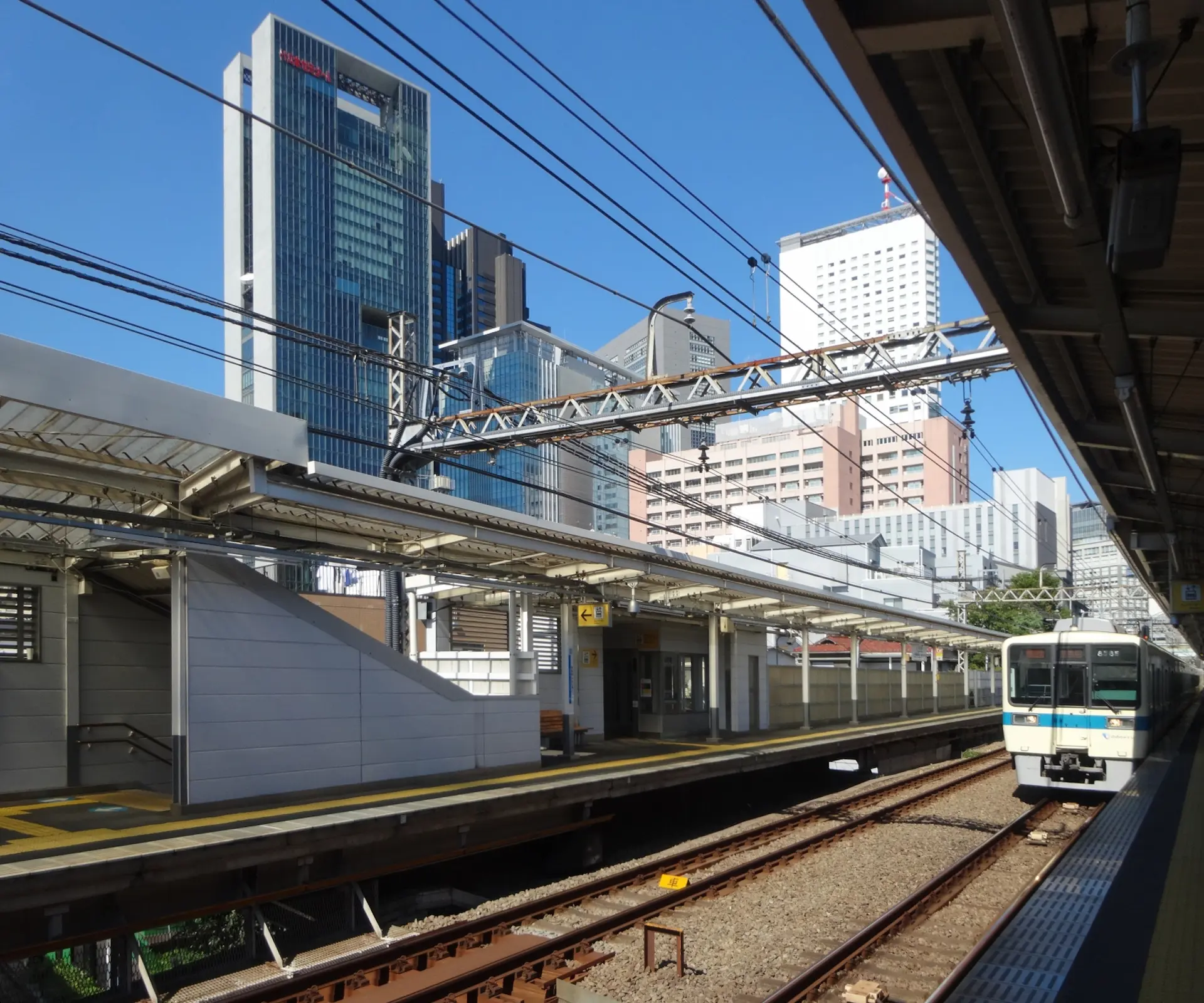 南 新宿 駅