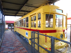 神明都電車庫跡公園