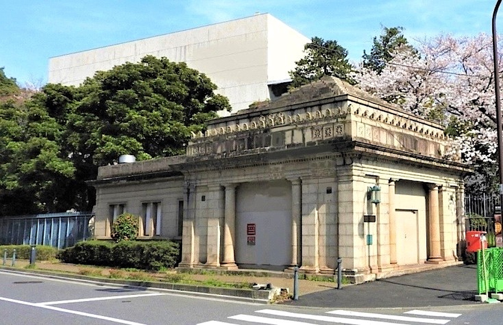 博物館動物園駅跡